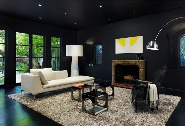 Phòng ngủ bí ẩn với tông đen