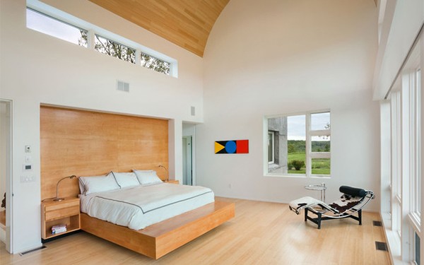 Phòng ngủ ấm áp với tường gỗ