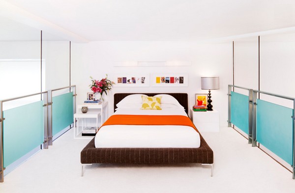 Phòng ngủ tinh tế với màu rubi xanh