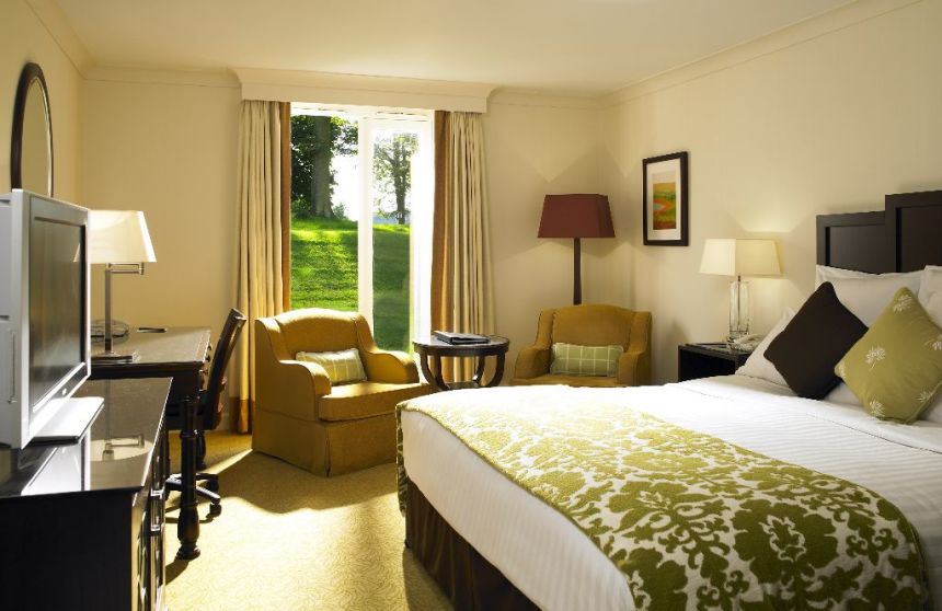 Cải tạo lại diện mạo cho phòng ngủ